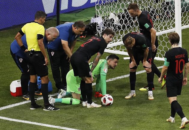 Brankář Chorvatska Daniel Šubašic byl několikrát v závěru utkání ošetřován.