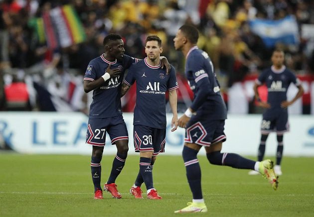 Lionel Messi poprvé v dresu PSG nastouupil do duelu proti Remeši jako střídající hráč