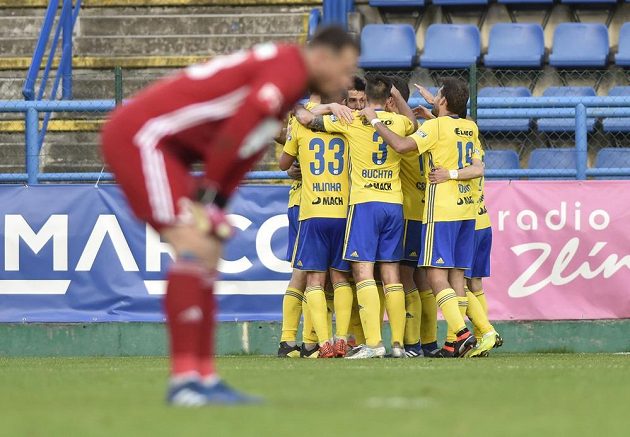 Fotbalisté Zlína se radují z gólu v nadstavbové části nejvyšší soutěže ve skupině o Evropu.