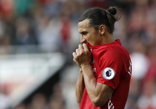 Zklamaný útočník Manchesteru United Zlatan Ibrahimovic po remíze se Stoke City.
