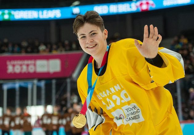 Česká hokejistka Zuzana Trnková získala zlatou medaili v soutěžích mezinárodních týmů tři na tři.