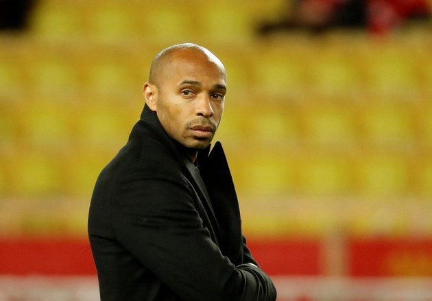 Budoucnost kouče Thierryho Henryho je hodně nejistá. Klub jej dočasně zbavil všech pravomocí a bude jednat o jeho další budoucnosti u týmu.