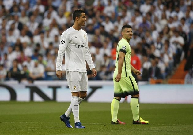 Ofenzivní hvězdy obou týmů. Vlevo útočník Realu Cristiano Ronaldo, vpravo forvard Citizens Sergio Agüero.