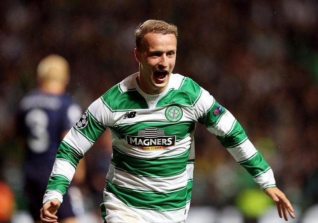 Útočník Celtiku Glasgow Leigh Griffiths slaví gól proti Malmö v úvodním duelu play off Ligy mistrů.
