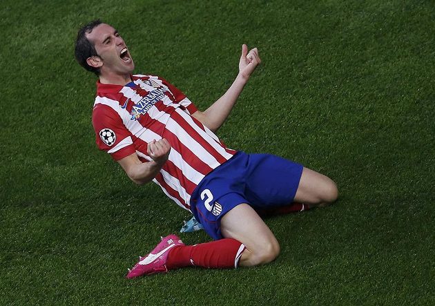 Diego Godín z Atlética mohl po své trefě ve finále LM s Realem dát průchod emocím.