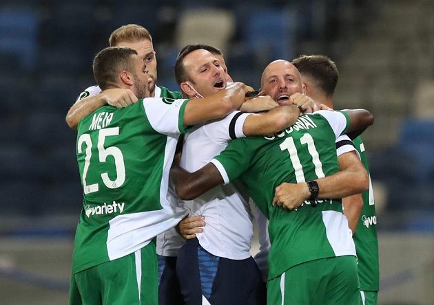 The joy of Maccabi Haif's players after the leading goal against Slavia.