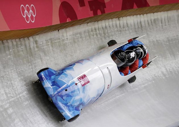Český čtyřbob ve složené Jan Vrba, Jan Stokláska, Dominik Suchý a David Egydy se do čtvrté olympijské jízdy nekvalifikoval