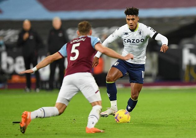 Ollie Watkins (right) of Aston Villa tries to bypass Vladimír Coufal of West Ham.