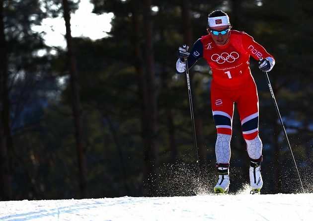 Norka Marit Bjoergenová získala ve sprintu dvojic získala už svoji 14. olympijskou medaili.