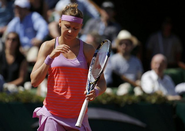 Tenistka Lucie Šafářová během semifinálového zápasu French Open proti Srbce Aně Ivanovičové.