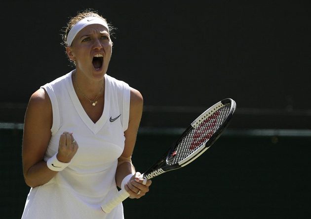 Dvojnásobná šampionka Petra Kvitová je po výhře nad Kristinou Mladenovicovou z Francie 7:5, 6:2 po čtyřech letech ve 3. kole tenisového Wimbledonu