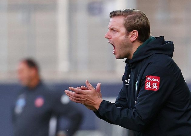 Trenér Werderu Brémy Florian Kohfeldt splnil úkol, jeho tým v baráži udržel německou nejvyšší soutěž.