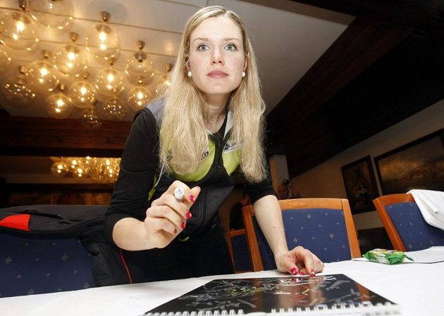 Česká biatlonistka Gabriela Soukalová při setkání s novináři během MS v Novém Městě na Moravě.