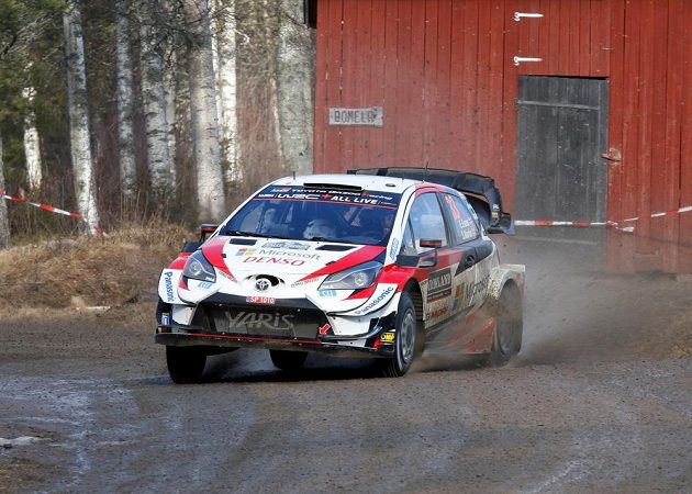 Poprvé ve vedení MS. Britský pilot Elfyn Evans vyhrál zkrácenou Švédskou rallye a slaví druhý triumf v mistrovství světa.