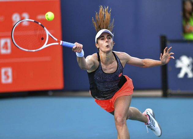 Francouzská tenistka Alize Cornetová v Miami dohrála, postarala se o to Češka Karolína Plíšková.