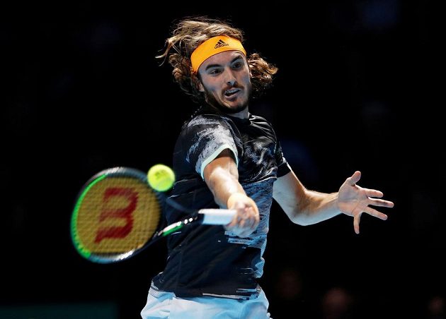 Stefanos Tsitsipas při semifinále Turnaje mistrů.