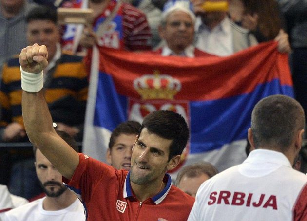Srbská jednička Novak Djokovič v utkání proti českému reprezentantovi Tomáši Berdychovi.