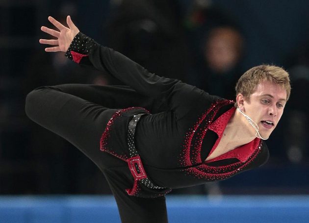 Krasobruslař Michal Březina je po krátkém programu olympijské soutěže v Soči dvanáctý.
