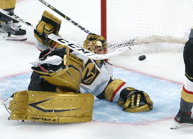 Brankář Vegas Golden Knights Marc-Andre Fleury ve třetím zápase semifinále play off NHL proti Montrealu Canadiens