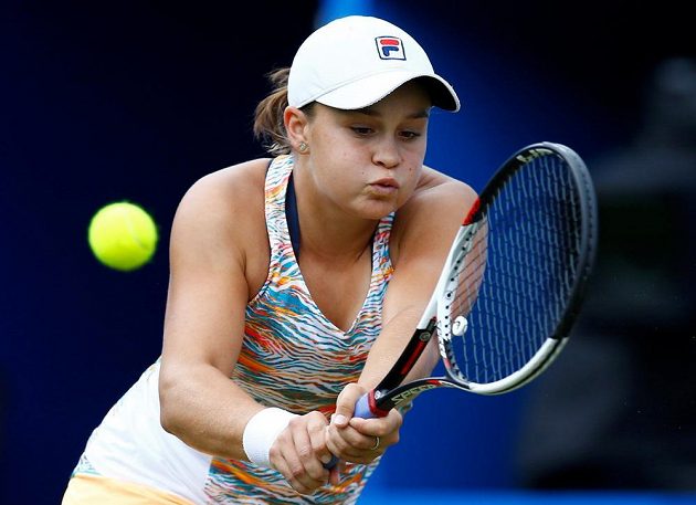 Australanka Ashleigh Bartyová bude soupeřkou Petry Kvitové v nedělním finále turnaje v Birminghamu.