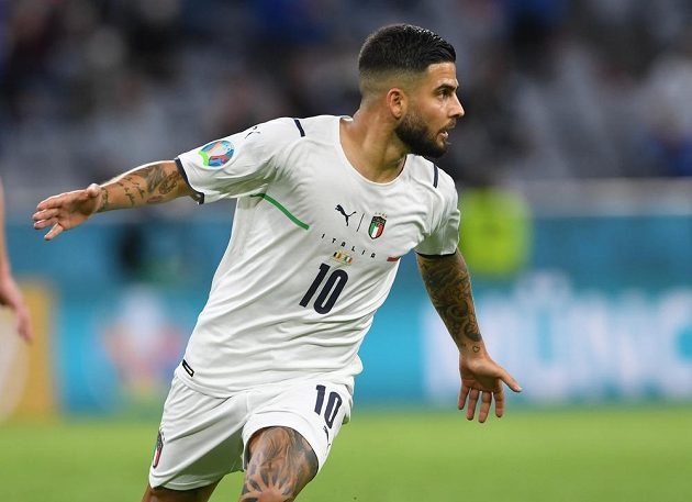 Lorenzo Insigne celebrates the second Italian goal against Belgium. 