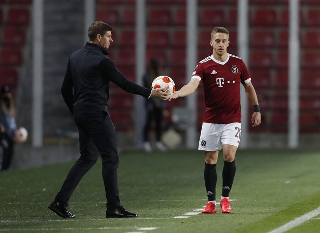 Tomas Wiesner in a match against Rangers