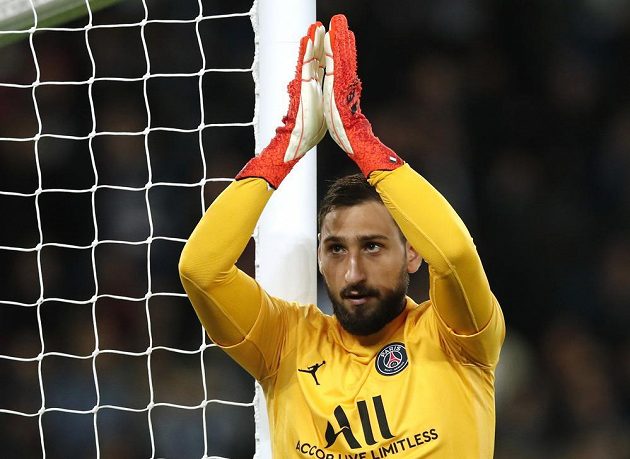 Italský gólman Paris St Germain Gianluigi Donnarumma udržel v úterním šlágru Ligy mistrů proti Manchesteru City čisté konto.
