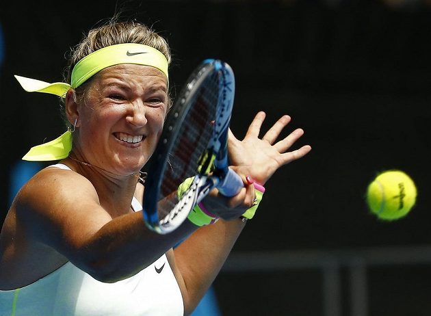Běloruská tenistka Victoria Azarenková v duelu s Američankou Sloane Stephensovou v prvním kole Australian Open.
