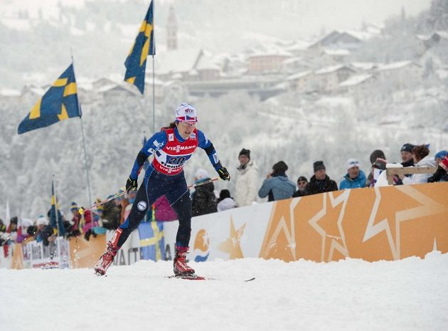 Eva Nývltová-Brabcová při týmovém sprintu na MS ve Val di Fiemme.