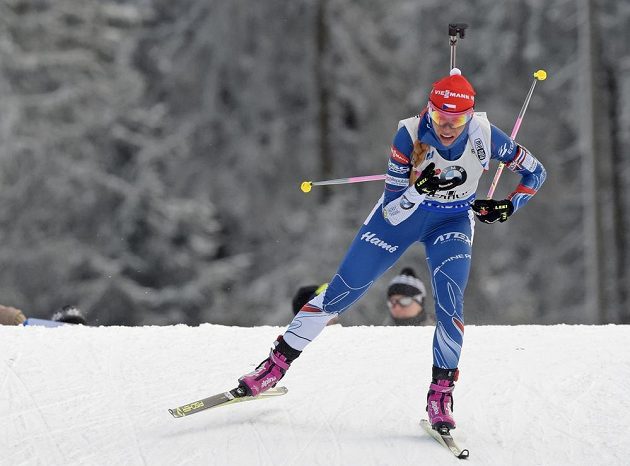 Česká biatlonistka Gabriela Koukalová během pátečního sprintu na 7,5 km v německém Oberhofu.