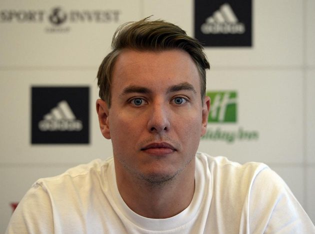 Bývalý nejlepší házenkář světa Filip Jícha na snímku z roku 2015 Jícha na tiskové konferenci při příležitosti jeho přestupu do Barcelony.