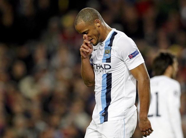 Obránce Vincent Kompany (na snímku) vstřelil jediný gól Manchesteru City na hřišti Barcelony.