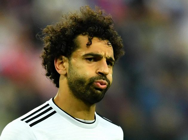 Egyptský kanonýr Mohamed Salah se dlouho v utkání MS proti Rusku tvářil nespokojeně.