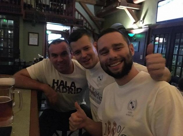 Fanoušci Realu Madrid z Čech a Slovenska si zahráli fotbalový zápas v hlavním městě. Nechyběl ani Petr Verbíř, bratr exteplické fotbalové legendy.
