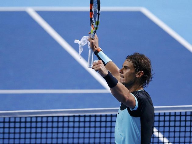 Druhou půli zápasu s Lukášem Rosolem byl Rafael Nadal jako vyměněný a nakonec po velkém boji zvítězil ve třech setech 1:6, 7:5, 7:6 (7:4).