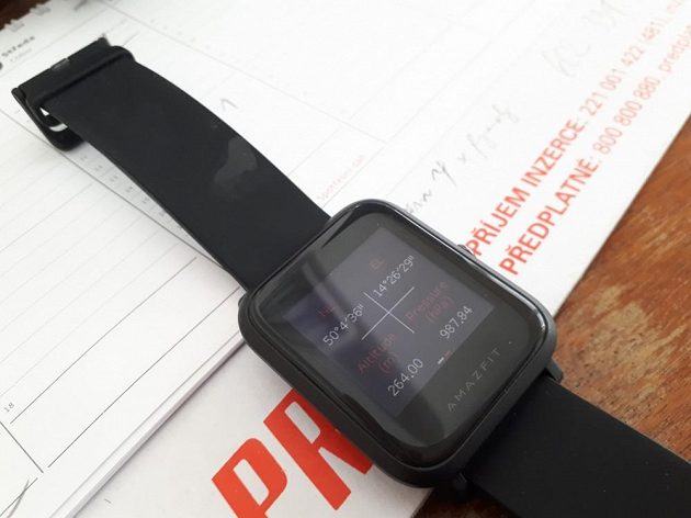 Xiaomi Huami Amazfit Bip - další funkce kompasu: Aktuální souřadnice mohou zachraňovat životy.