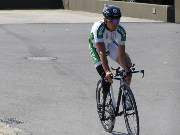 Jiří Ježek před úterním tréninkem nedaleko startu středeční časovky Tour de France.