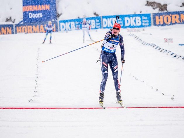 Stíhačku v rakouském Hochfilzenu ovládla Slovenka Anastasija Kuzminová.