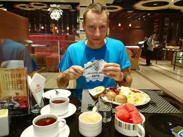 Snídaně šampionů - Ondřej Velička bádá v čínské kuchyni.