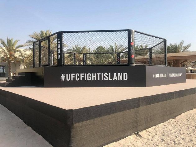 UFC klec v Abú Zabí.
