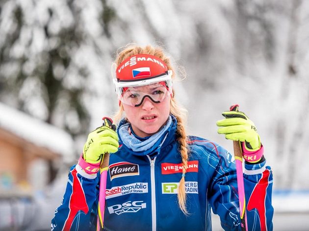 Biatlonistka Markéta Davidová při SP ve francouzském Annecy.