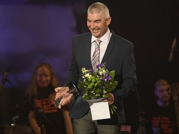 Tomáš Holubec převzal ocenění za vítězství v anketě o nejlepšího českého biatlonistu sezony 2018/19 v kategorii Trenér roku