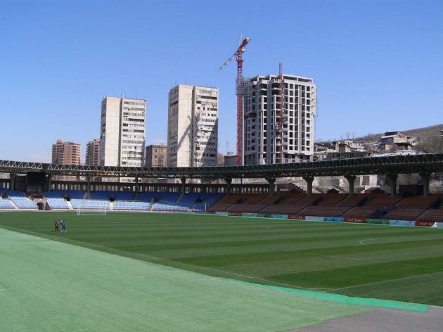 Stadión republiky v Jerevanu, kde se bude hrát úterní kvalifikační utkání Arménie - Česko.