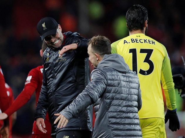 Fotbalisté Liverpoolu vyhráli v derby nad Evertonem díky šťastnému gólu v nastaveném čase. Radost z něj měli ohromnou.