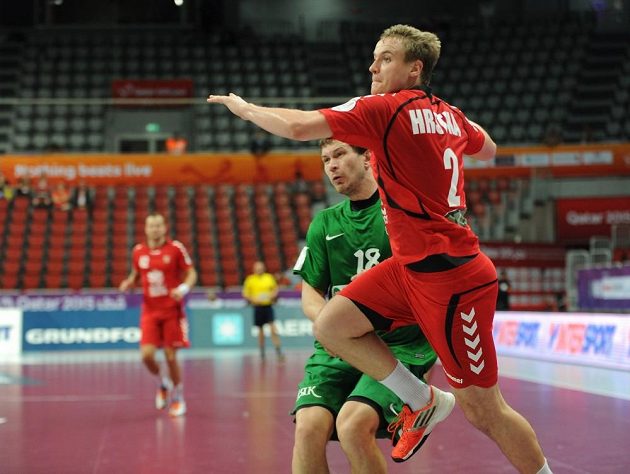 Český házenkář Jakub Hrstka v utkání s Běloruskem na MS v Kataru.