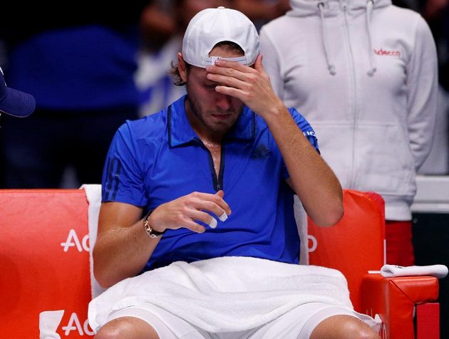 Francouz Lucas Pouille nestačil v první dvouhře na Davida Goffina. Prohrál s ním poprvé v kariéře.