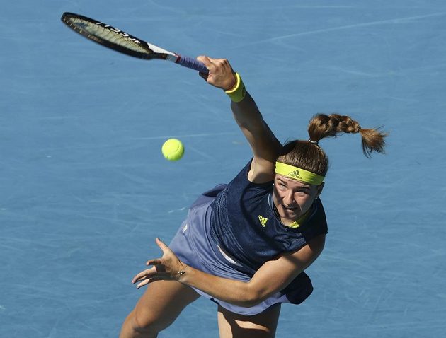 Podání českou tenistku Karolínu Muchovou v první sadě čtrvtfinále Australian Open moc nepodrželo.
