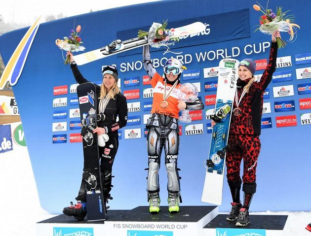 Ester Ledecká na stupních vítězů