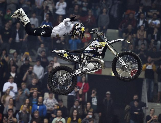 Nejlepší z Čechů na exhibici ve freestyle motokrosu FMX Gladiator Games - Filip Podmol.