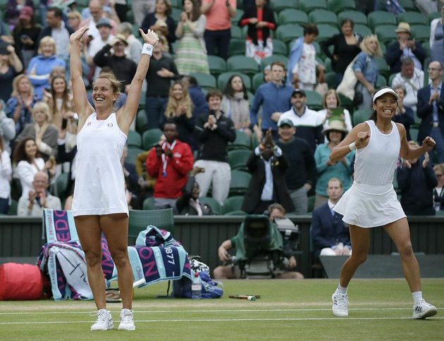 Dobojováno! Barbora Strýcová poprvé vyhrála čtyřhru na grandslamu a bude světovou jedničkou. Vpravo Sie Šu-wej z Tchaj-wanu